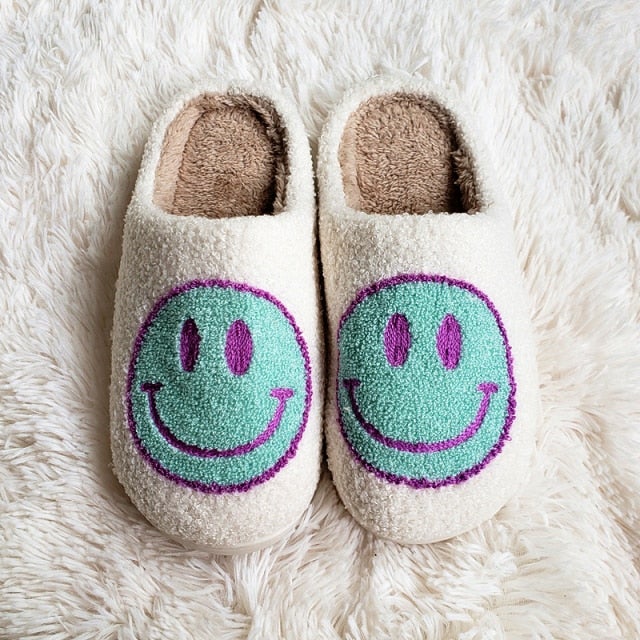 Bubba™ Smiley Slippers